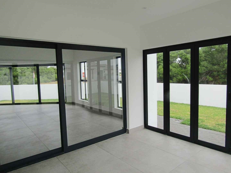 3 Bedroom Property for Sale in Shelley Point Western Cape